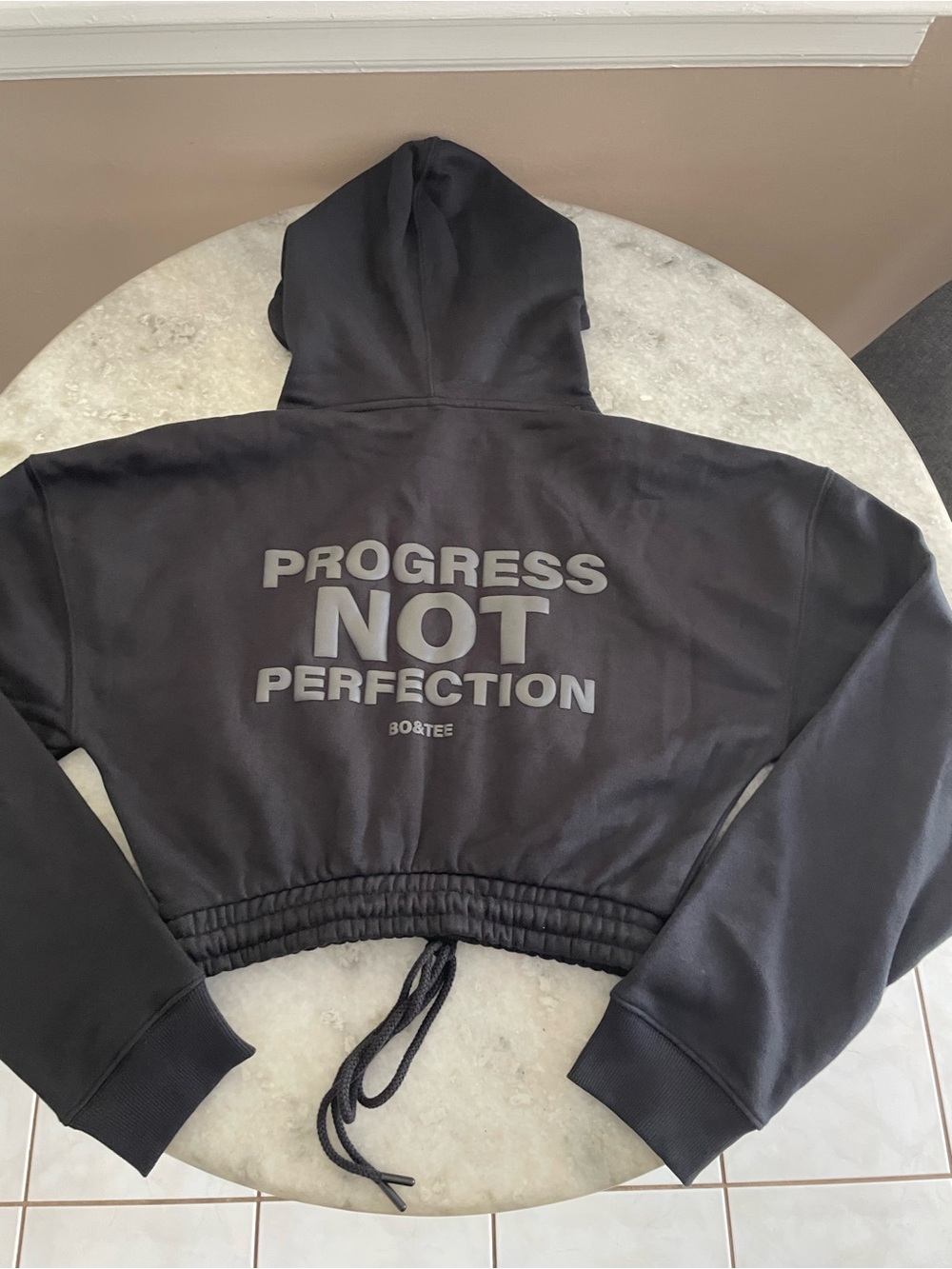 ❌SOLD❌Bo & Tee  "PROGRESS NOT PERFECTION" Cropped Hooded Sweatshirt - Picture 8 of 9